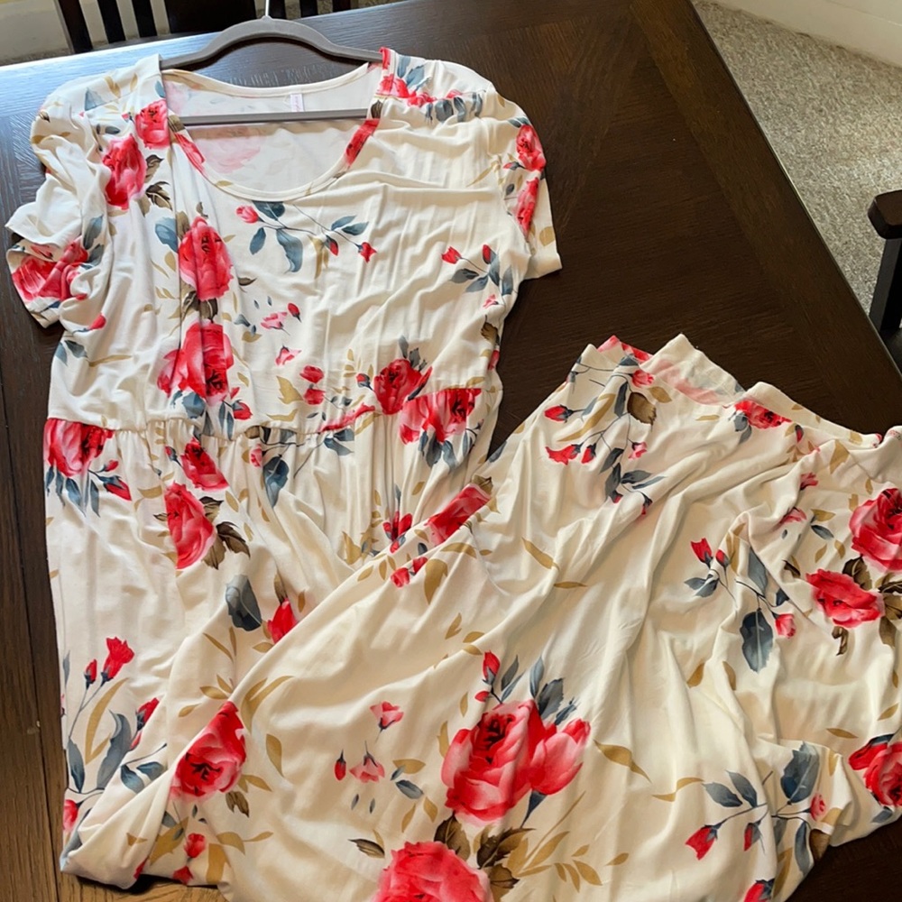Tee shirt style long maxi dress